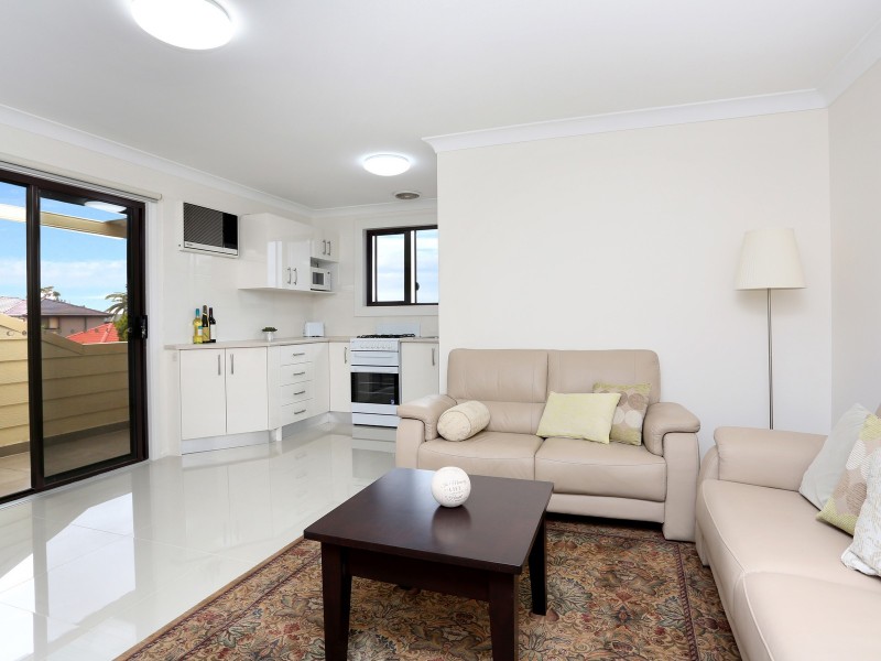 43a Damien Avenue, Greystanes NSW 2145