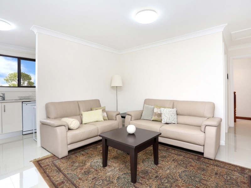 43a Damien Avenue, Greystanes NSW 2145