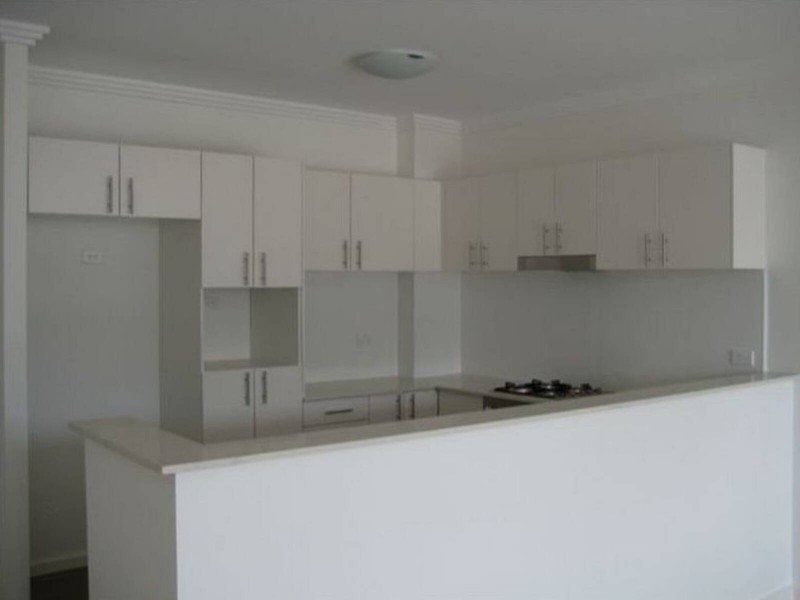 25/2-12  Civic Avenue, Pendle Hill NSW 2145