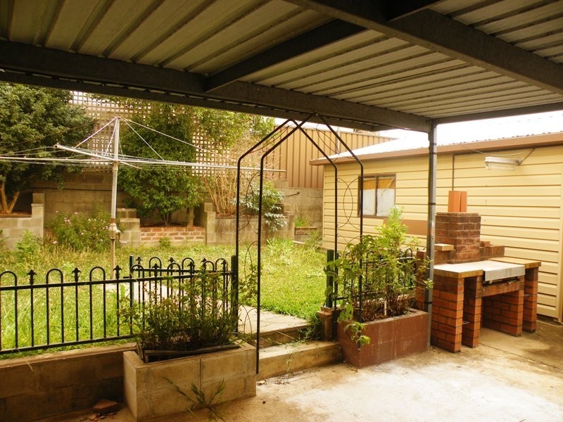 189 Cornelia Road, Toongabbie NSW 2146