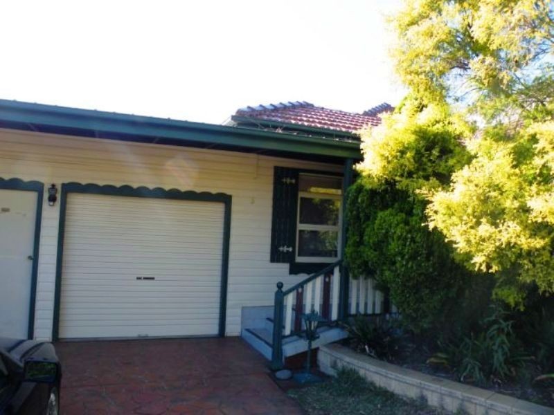 8 Sandra Avenue, Panania NSW 2213