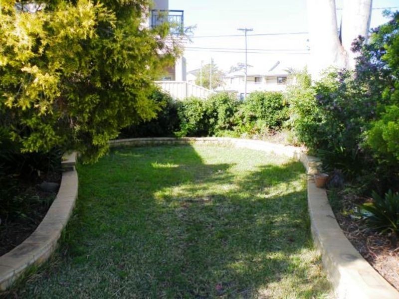 8 Sandra Avenue, Panania NSW 2213