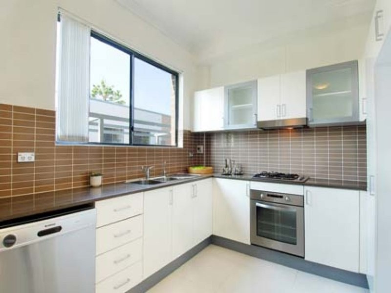 18/2-4 Ferndale Close, Constitution Hill NSW 2145