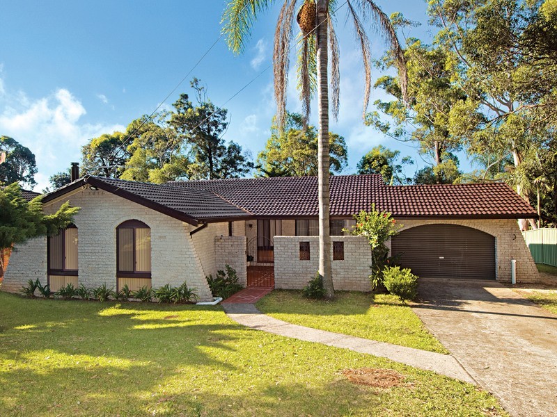 8 Hakea Crescent, Galston NSW 2159