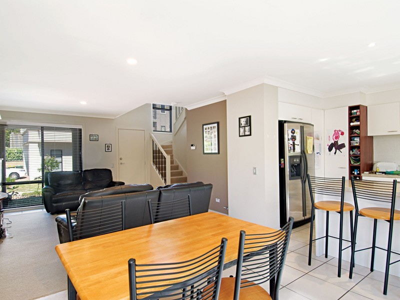 22 Silver Ash Way, Thornleigh NSW 2120