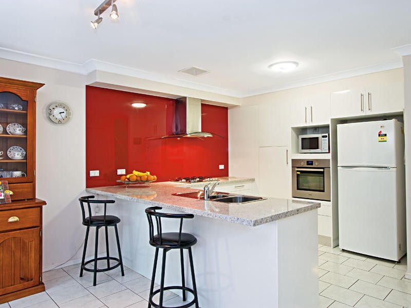 2/3 Elabana Crescent, Castle Hill NSW 2154