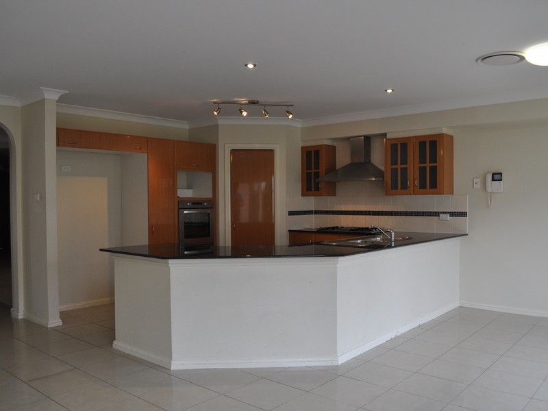 7 Woodside Avenue, Kellyville NSW 2155