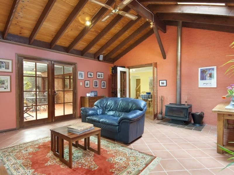 1 Swan Place, Pennant Hills NSW 2120