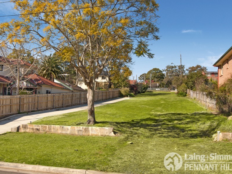 8 Vaughan Avenue, Pennant Hills NSW 2120