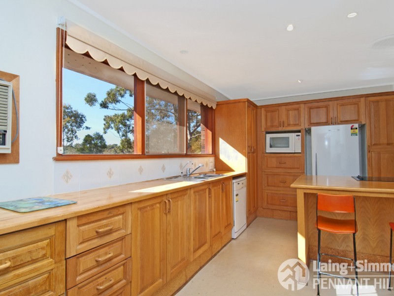 34 Jackson Crescent, Pennant Hills NSW 2120