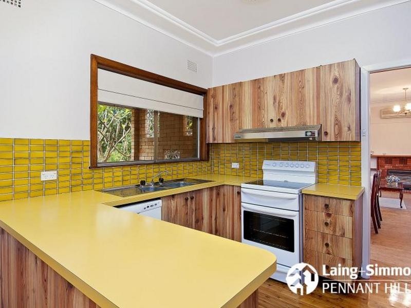 8 Fairburn Avenue, West Pennant Hills NSW 2125