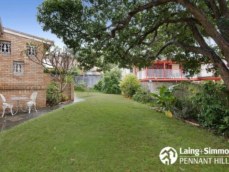 8 Fairburn Avenue, West Pennant Hills NSW 2125