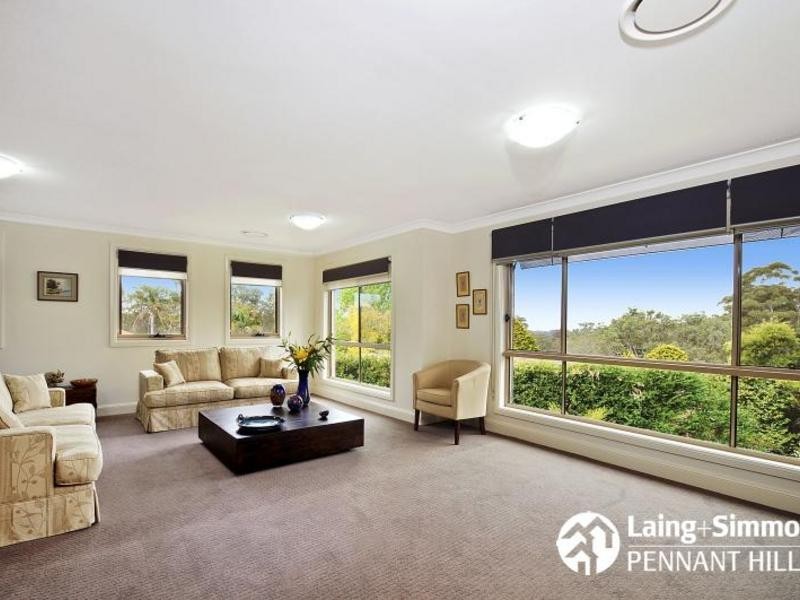 8 Charlotte Lane, Pennant Hills NSW 2120