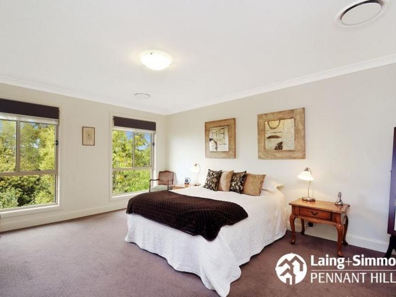 8 Charlotte Lane, Pennant Hills NSW 2120