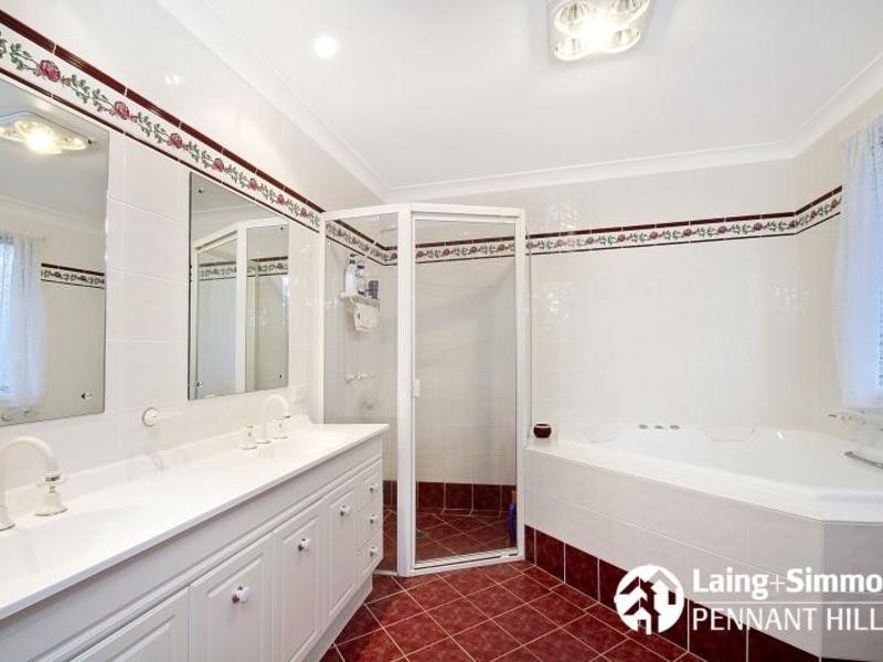 11 Lynwood Close, Pennant Hills NSW 2120