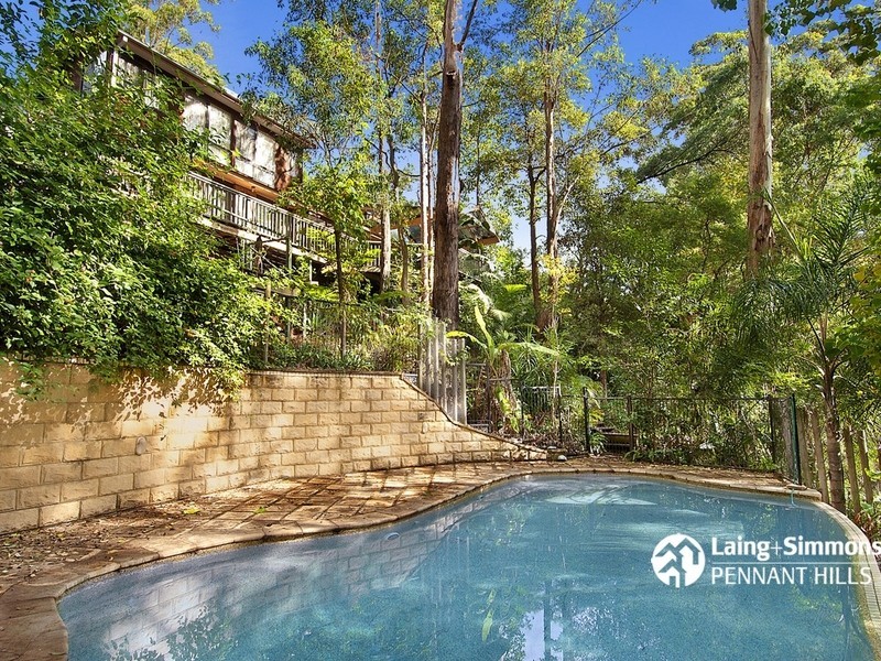 25 Longworth Crescent, Castle Hill NSW 2154