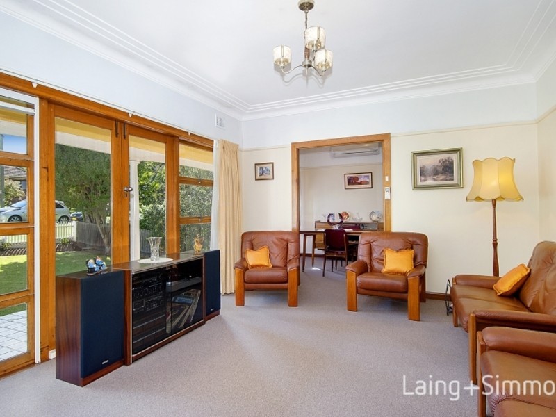 6 Hall Avenue, Thornleigh NSW 2120