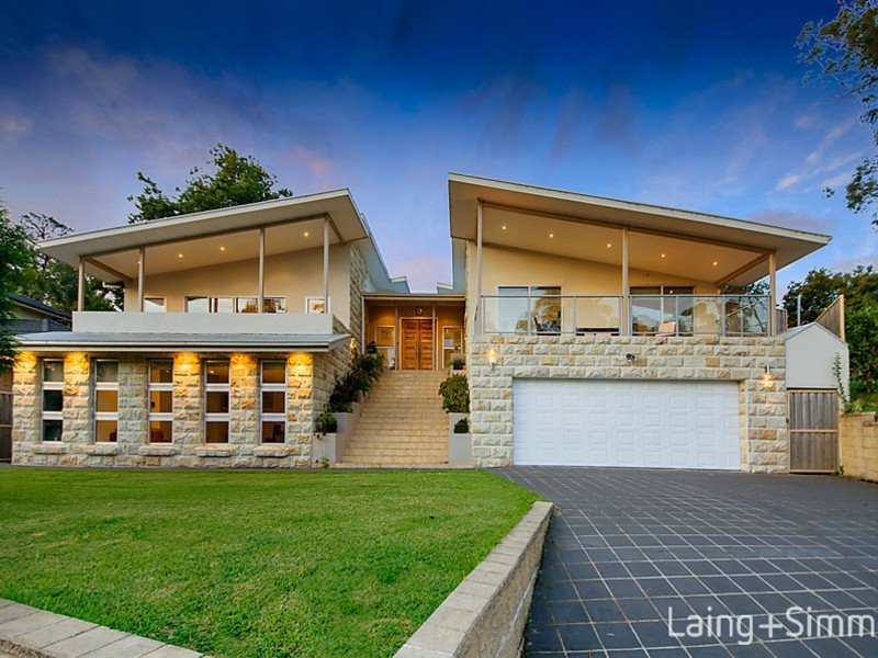 2 Brecks Way, Pennant Hills NSW 2120