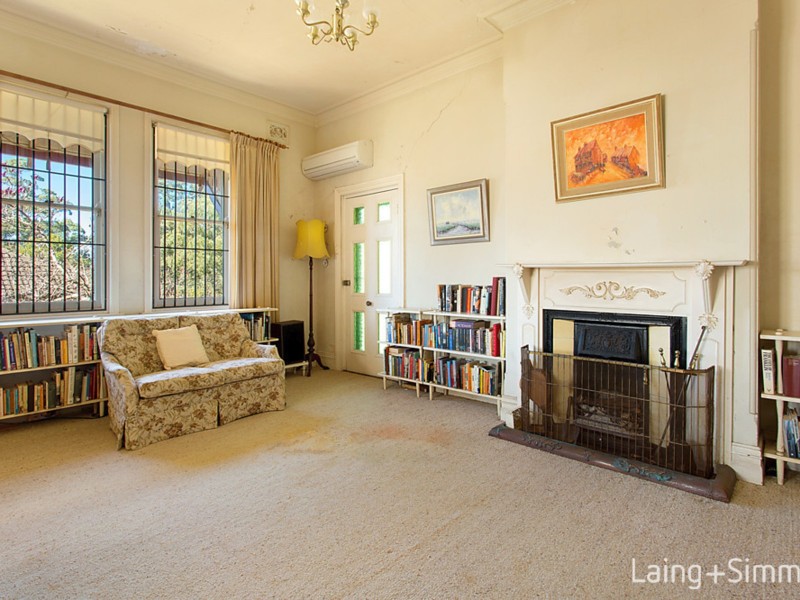 18 Warne Street, Pennant Hills NSW 2120