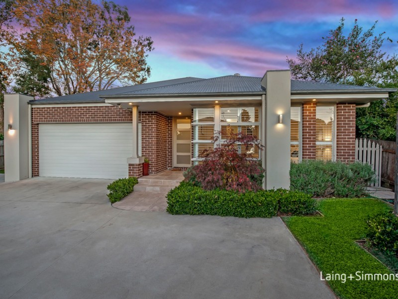 8A  Vaughan Avenue, Pennant Hills NSW 2120