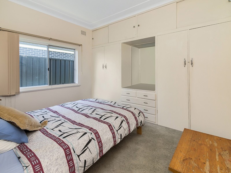 1 Fairview Avenue, The Entrance NSW 2261