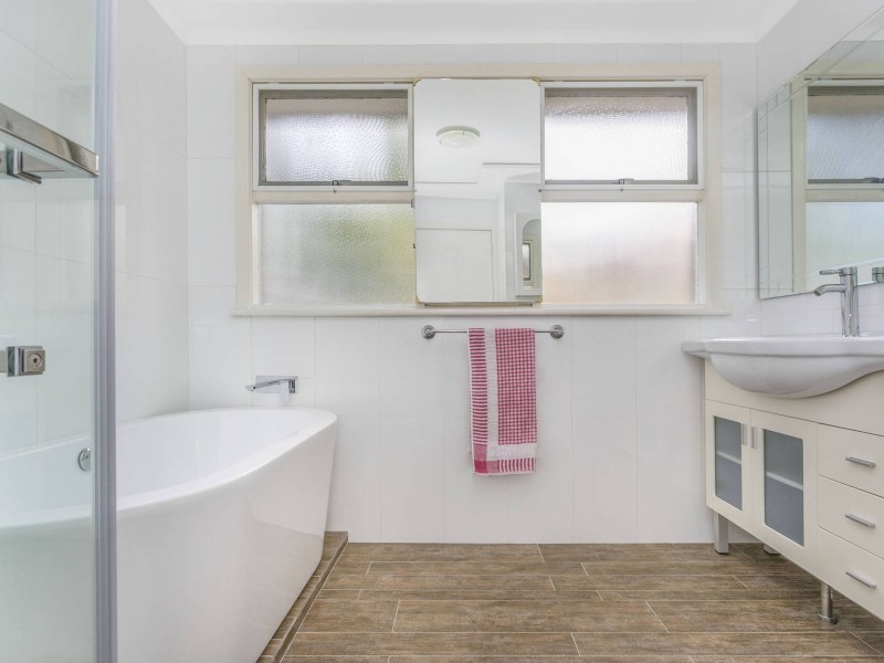 27 Bellevue Drive, Carlingford NSW 2118