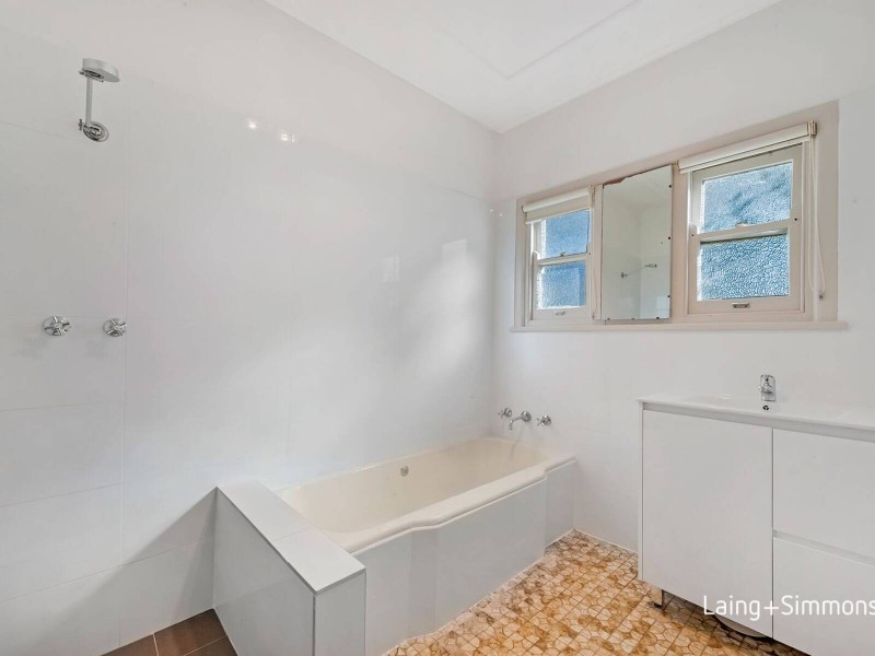 690 Old Northern Road, Dural NSW 2158