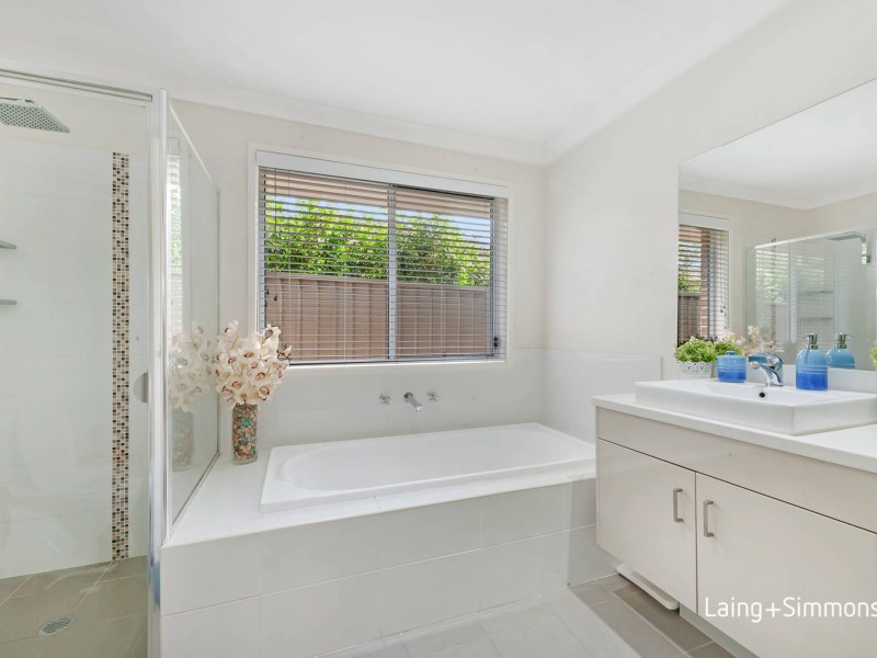 31 Kirkwall Avenue, Castle Hill NSW 2154