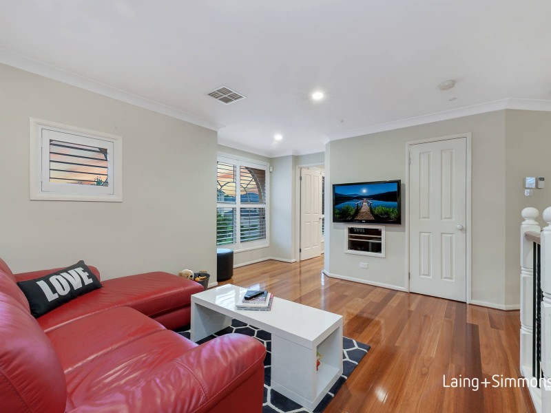 5 John Warren Avenue, Glenwood NSW 2768