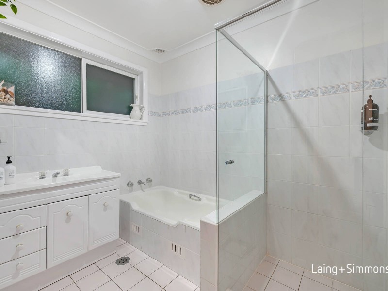 14 Greenhaven Drive, Pennant Hills NSW 2120