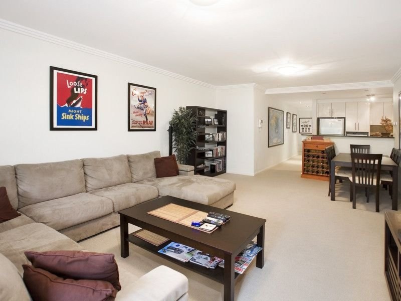 8/4-6 Mercer Street, Castle Hill NSW 2154