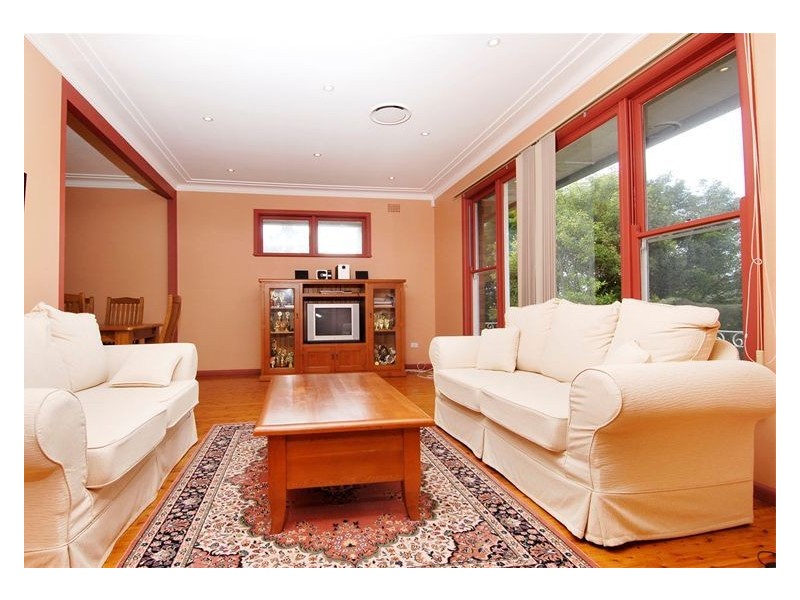 17 Jackson Crescent, Pennant Hills NSW 2120