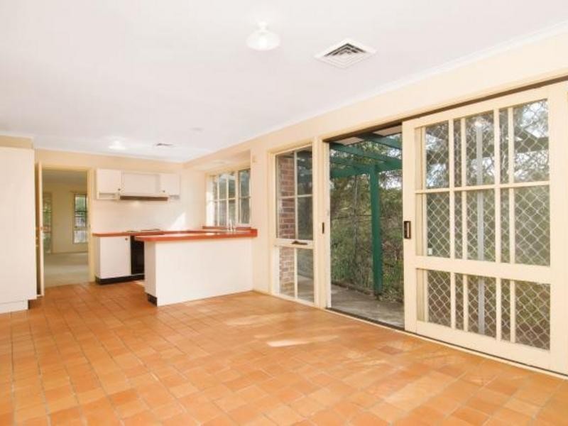 33 Pogson Drive, Cherrybrook NSW 2126