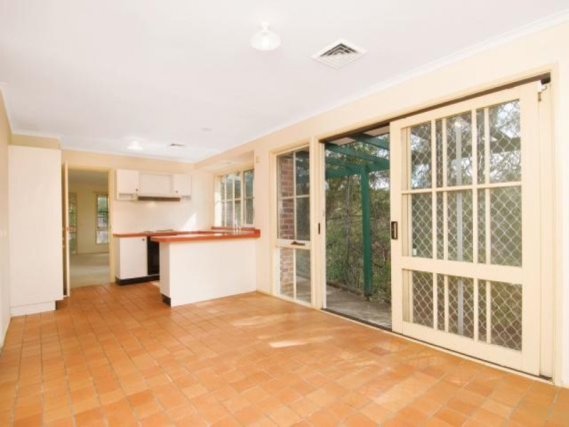 33 Pogson Drive, Cherrybrook NSW 2126