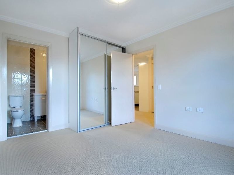 2/1B Hampden Road, Pennant Hills NSW 2120