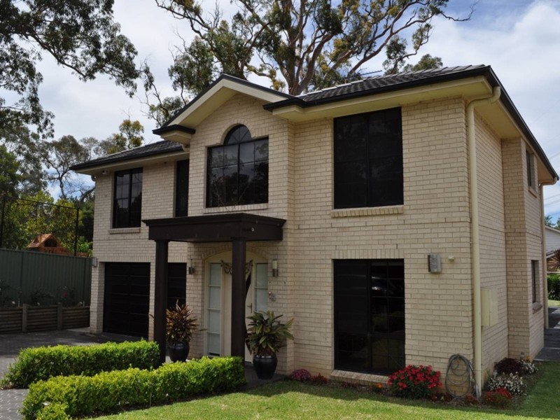 1E Swan Place, Pennant Hills NSW 2120