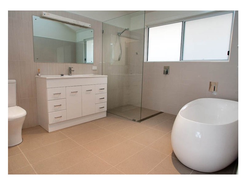 5 Halleys Court, Port Macquarie NSW 2444