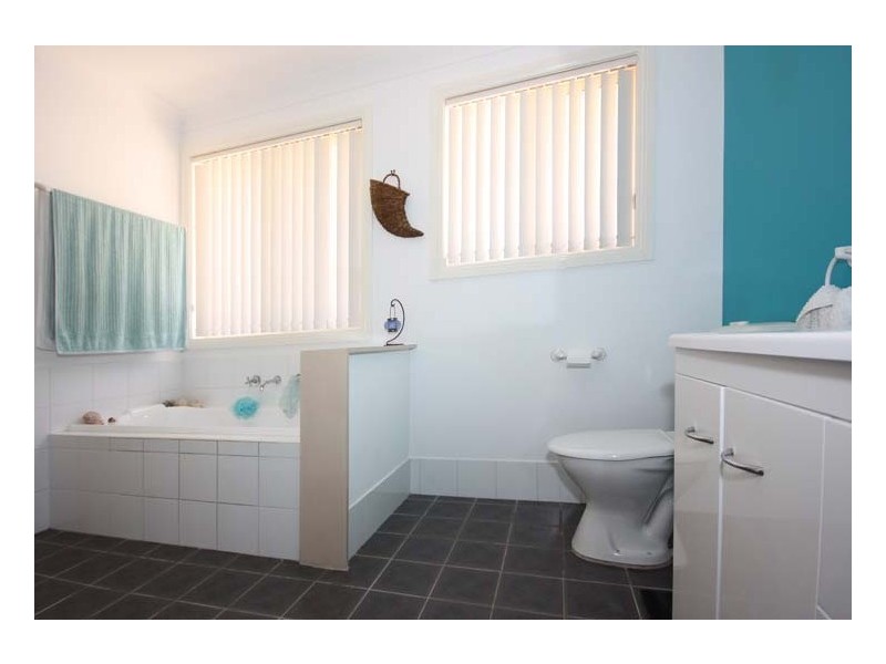 20 Deakin Close, Port Macquarie NSW 2444