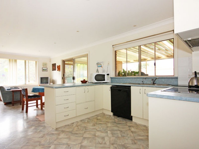 77 Marian Drive, Port Macquarie NSW 2444