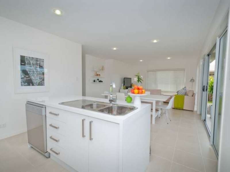 27 The Sanctuary Close, Port Macquarie NSW 2444