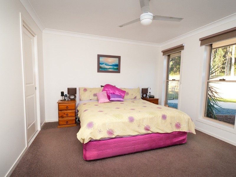 19 Lyrebird Place, Port Macquarie NSW 2444