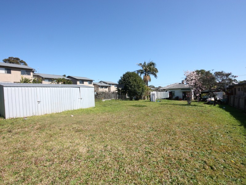 42 Lake Road, Port Macquarie NSW 2444