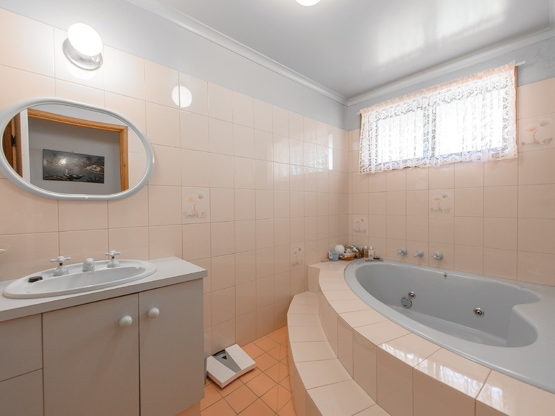24 River Park Road, Port Macquarie NSW 2444
