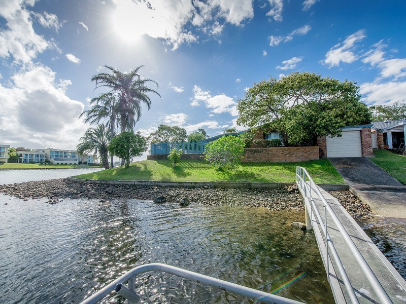 24 River Park Road, Port Macquarie NSW 2444