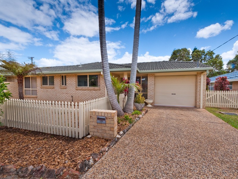 17 Lake Road, Port Macquarie NSW 2444
