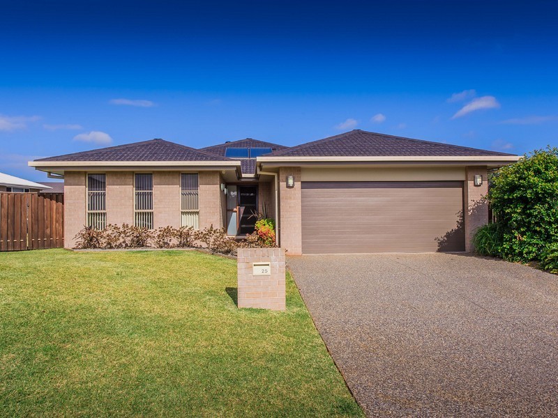 25 Maysfield Circuit, Port Macquarie NSW 2444
