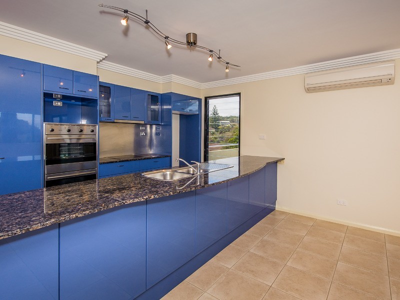 2/27 Matthew Flinders Drive, Port Macquarie NSW 2444