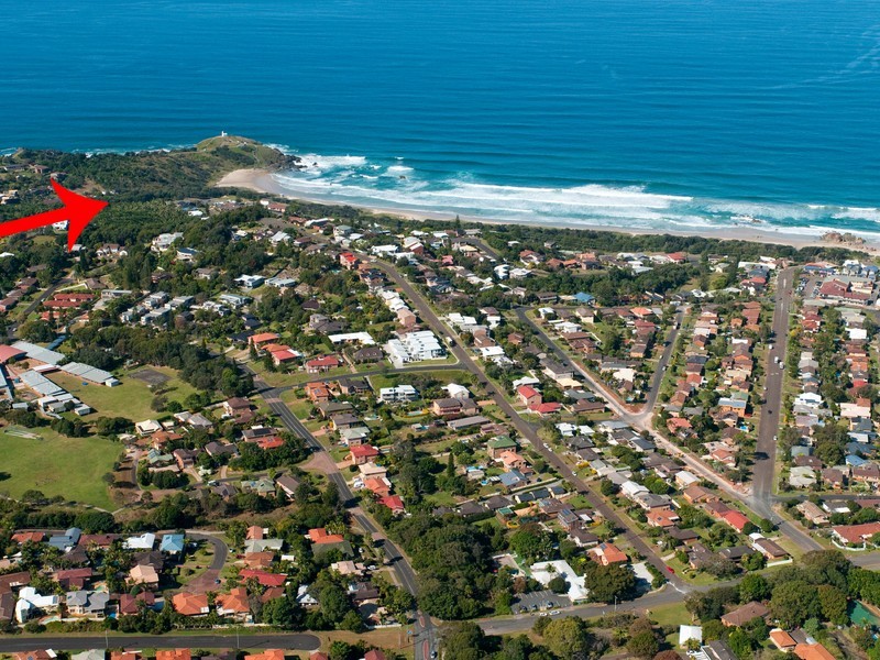 2/27 Matthew Flinders Drive, Port Macquarie NSW 2444