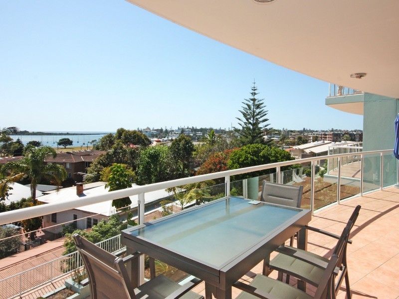 304/16 Hilltop Crescent, Port Macquarie NSW 2444