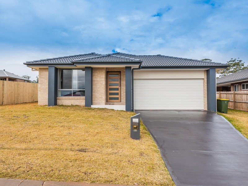 22 Yarralumla Parade, Port Macquarie NSW 2444